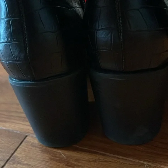 Journee Extra Wide Calf Women's Knee-high boot - Picture 7 of 8